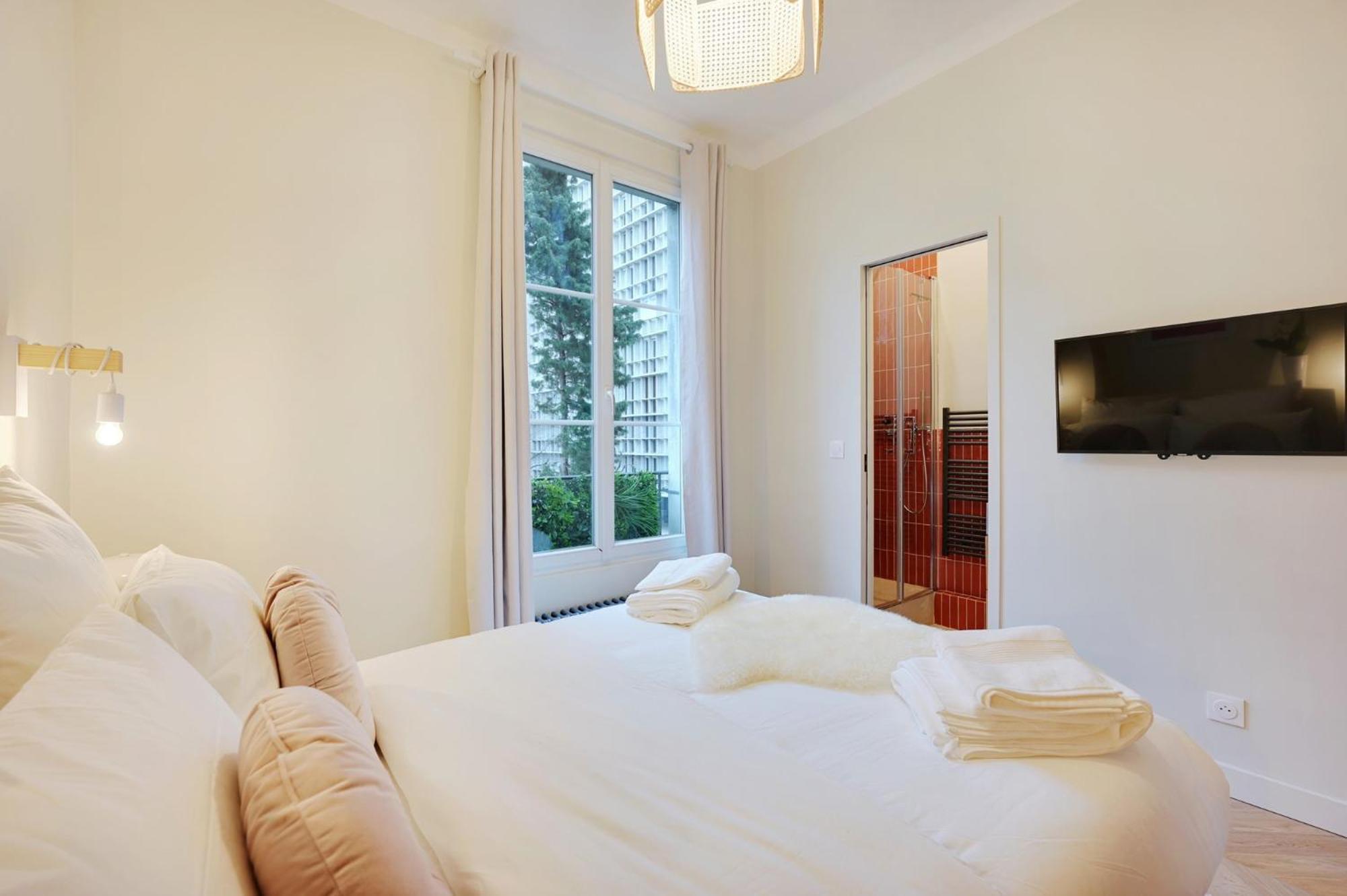 Comfy Suite By Les Maisons De Charloc Homes Boulogne-Billancourt Exterior foto